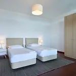 Marina 招待所