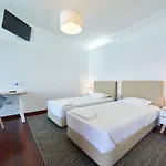 Marina 招待所 3*